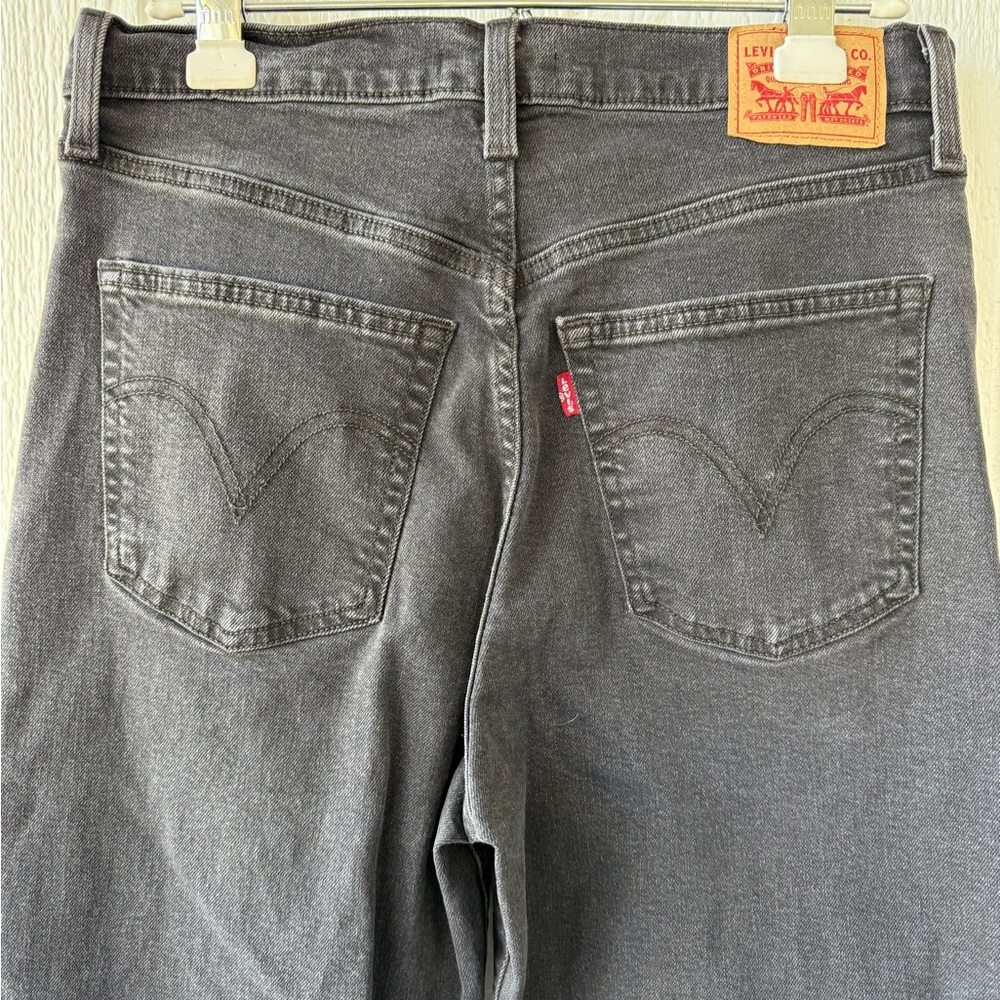 Levi’s Womens black denim Ribcage Bell Bottom Jeans sz 31 - Picture 4 of 7